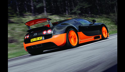 2010 Landspeed Worldrecord Bugatti Veyron 16.4 Super Sport - 431 kph (268 mph) rear